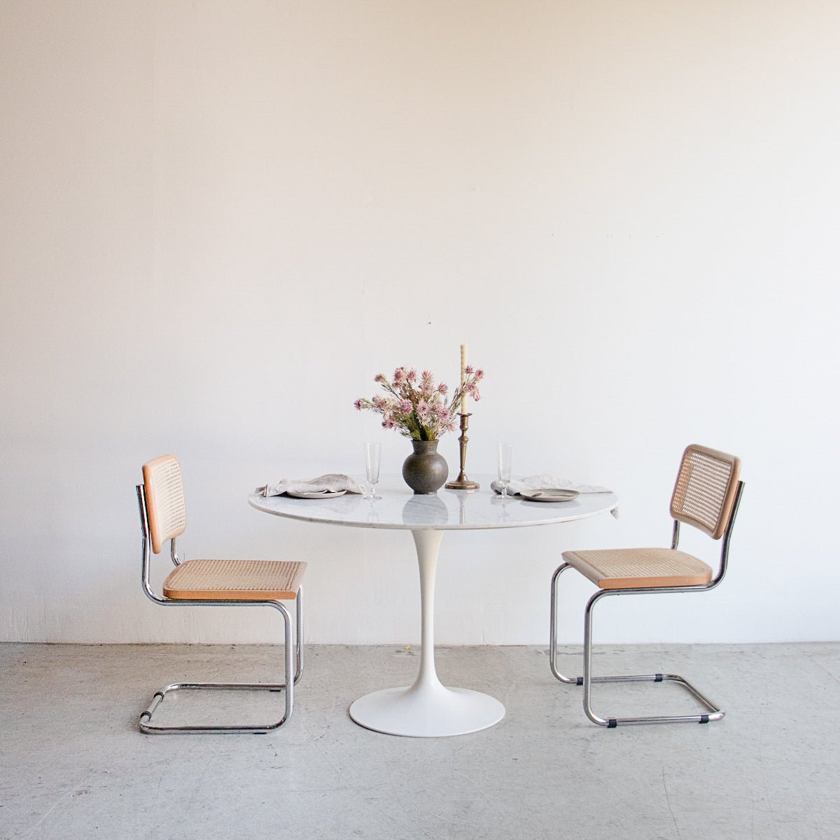 Signed 1974 Knoll Tulip Table