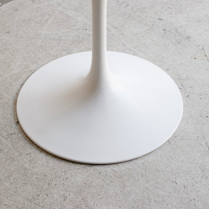 Signed 1974 Knoll Tulip Table