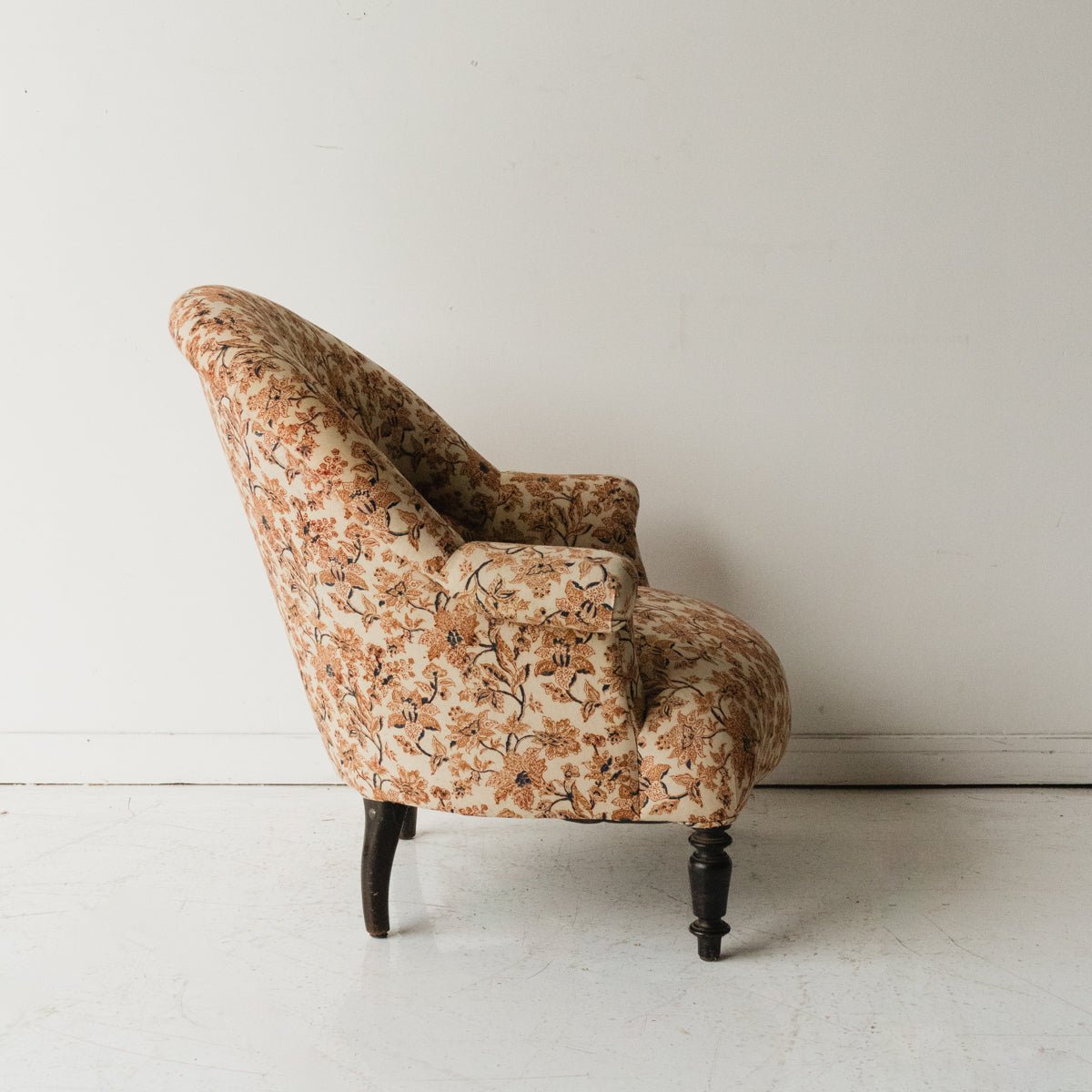 Vintage Crapaud Chair | Hema